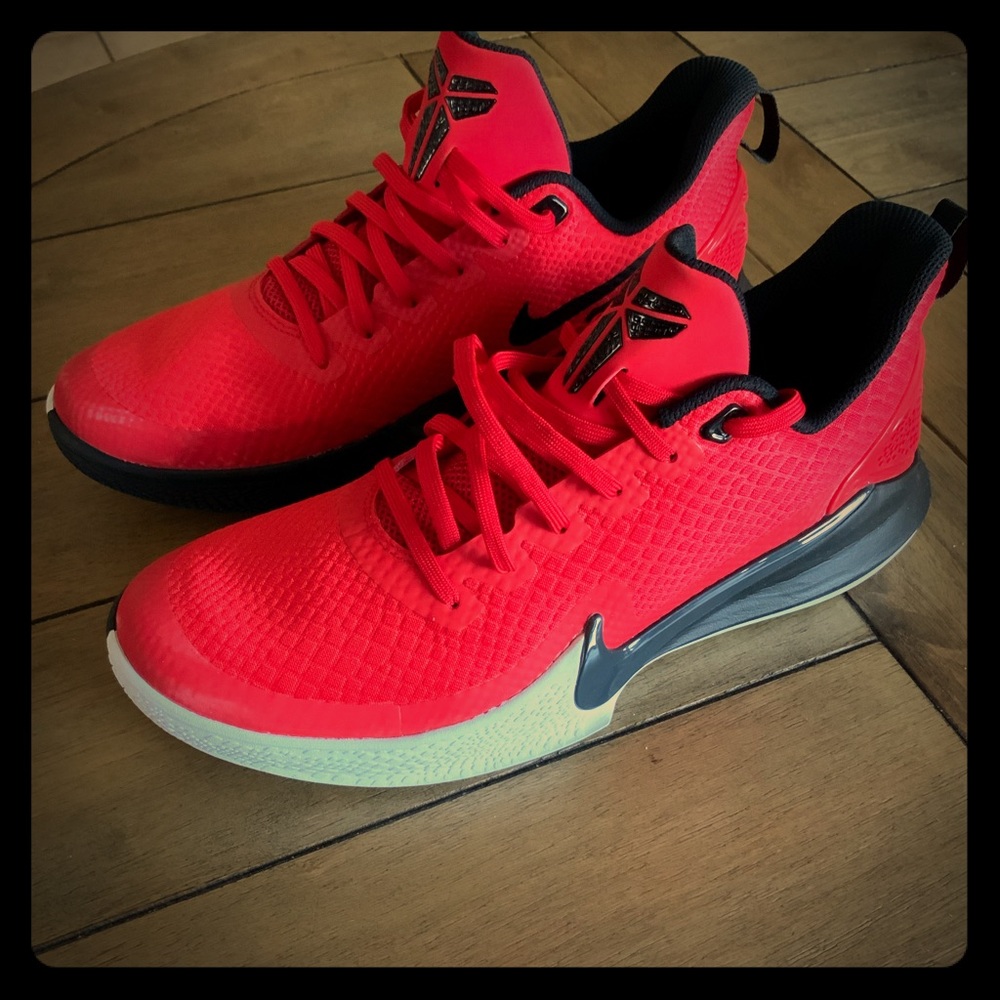 COPY - KOBE Mamba Focus red/black/white